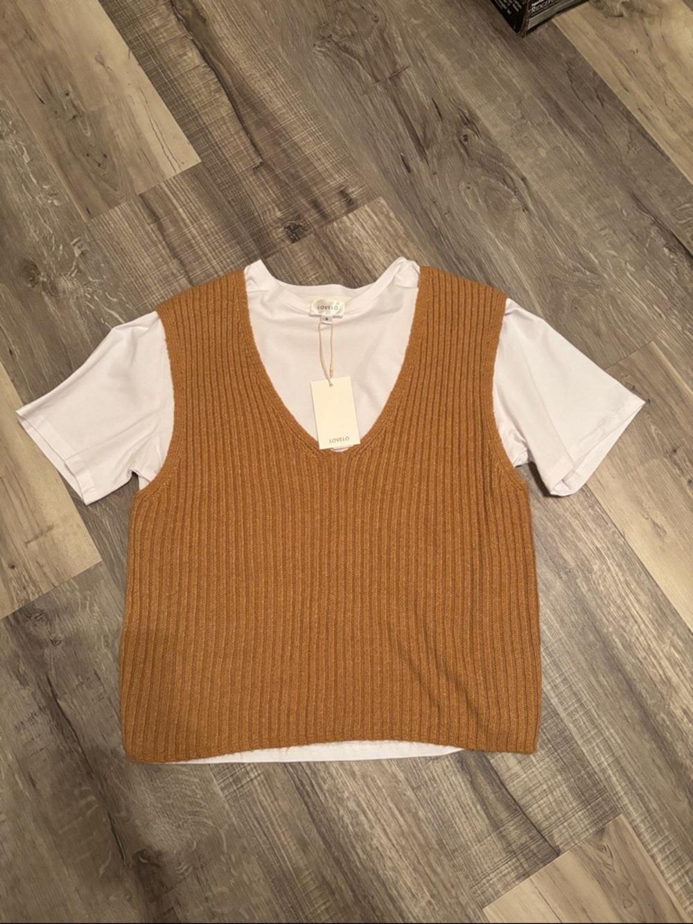 LOVELO Ribbed V-Neck Knit Vest in Camel